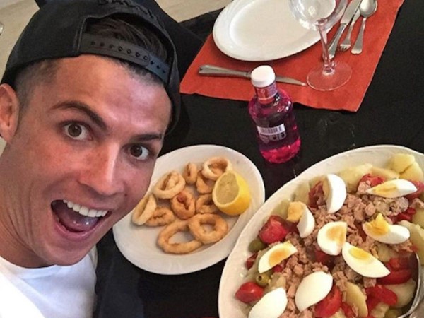Chế độ ăn uống của Cristiano Ronaldo để có cơ thể khỏe mạnh