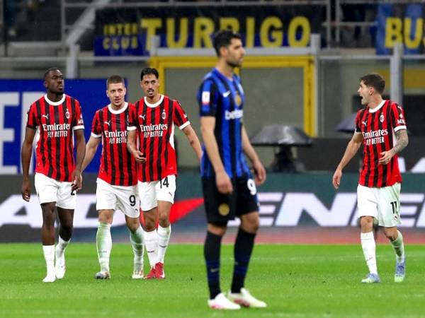 Bóng đá Ý: AC Milan đè bẹp Inter vào chung kết Copa
