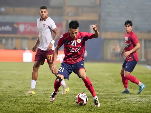 Hành trình sự nghiệp ấn tượng: Từ J-League 2 đến V.League