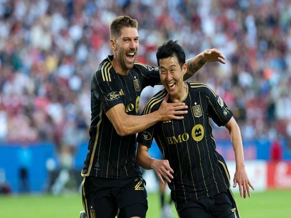 Son Heung Min trực tiếp tỏa sáng