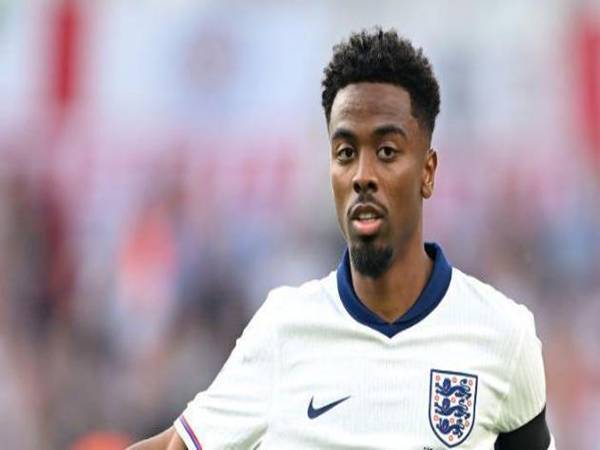 Cơ hội sống còn cho sự nghiệp của Angel Gomes