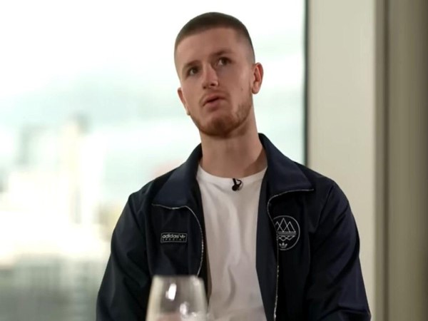 Tin MU: Adam Wharton và điều kiện đặc biệt cho MU