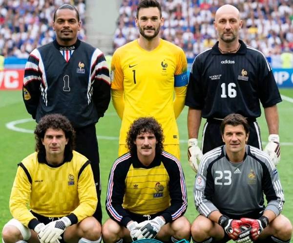 Thủ môn tuyển Pháp