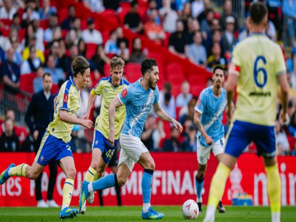 Man City giữ lập trường cứng rắn